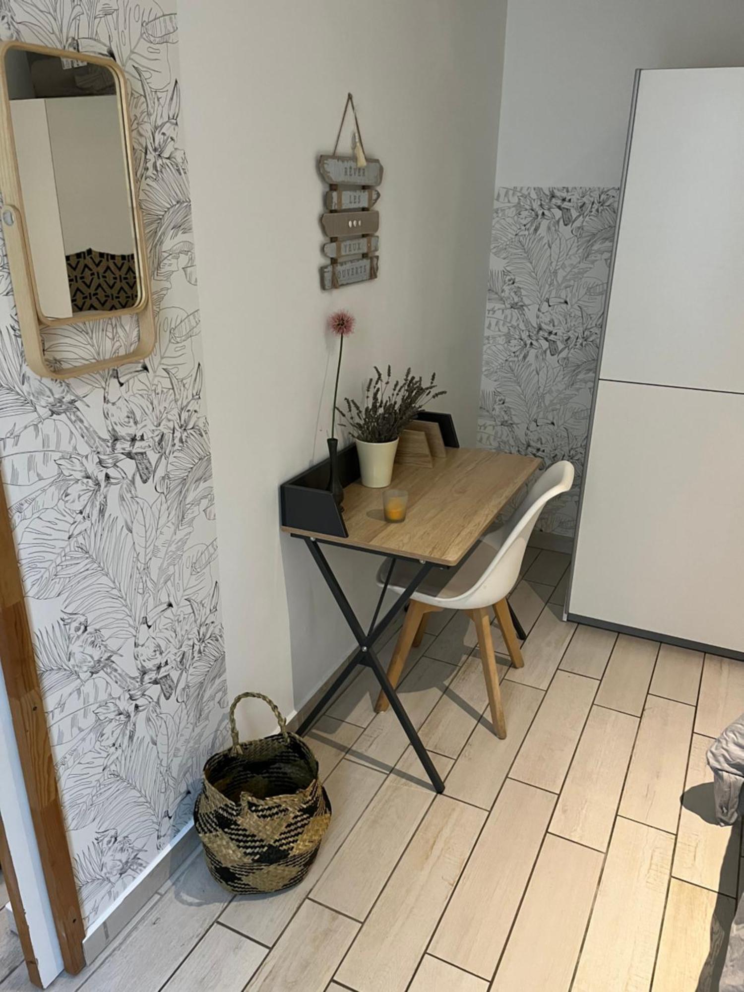 Joli Appartement Hypercentre T2, Classe Meuble De Tourisme 3 Avec Parking Gratuit Beziers Bagian luar foto